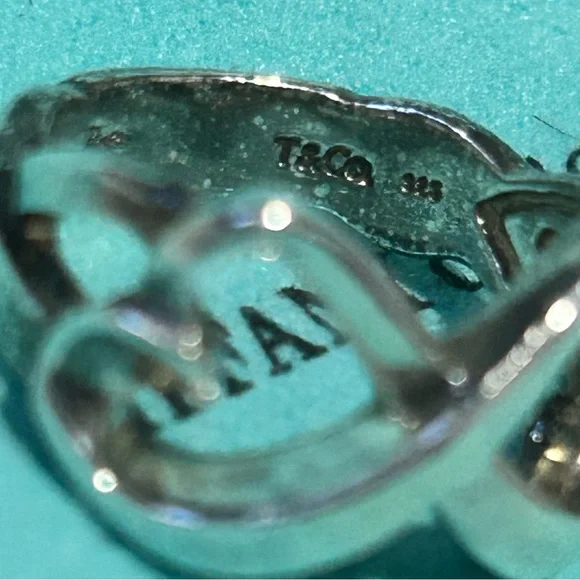 Tiffany&Co. Silver 925 Polished Infinity Ring Size 5 Vintage - Picture 6 of 6